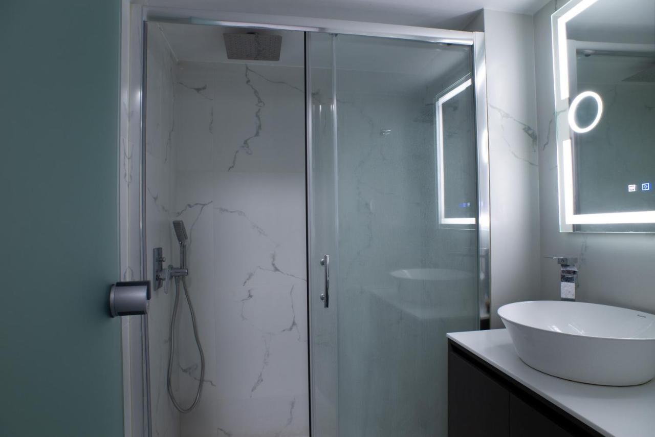 Modern-Lux Central 1 Bedroom Condo أثينا المظهر الخارجي الصورة